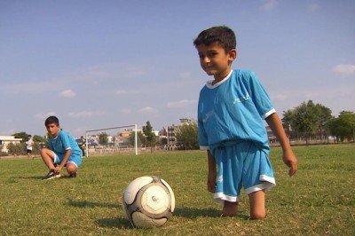 8 yaşındaki Muhammet protez bacaklarının takılacağı günü bekliyor