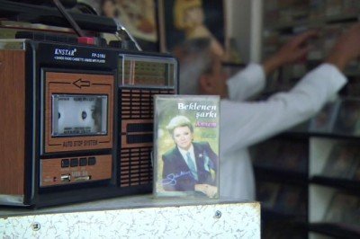 Bu dükkan zamana meydan okuyor... Kaset dinlemek ayrıcalık