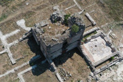 Edirne Yeni Sarayı kazısında mescide ulaşıldı