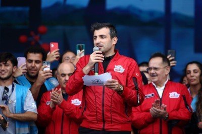 Selçuk Bayraktar: Milli teknoloji hamlesi seferberlik ruhuyla sahip çıkıldığı takdirde hedefe ulaşacak