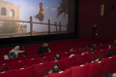 Tay filmi 7'den 70'e izleyiciden yoğun ilgi görüyor