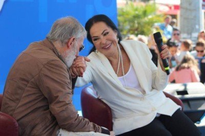 Türkan Şoray ve Ahmet Mekin seneler sonra aynı karede