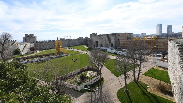 Yedikule Hisarında halka açık restorasyon sürüyor