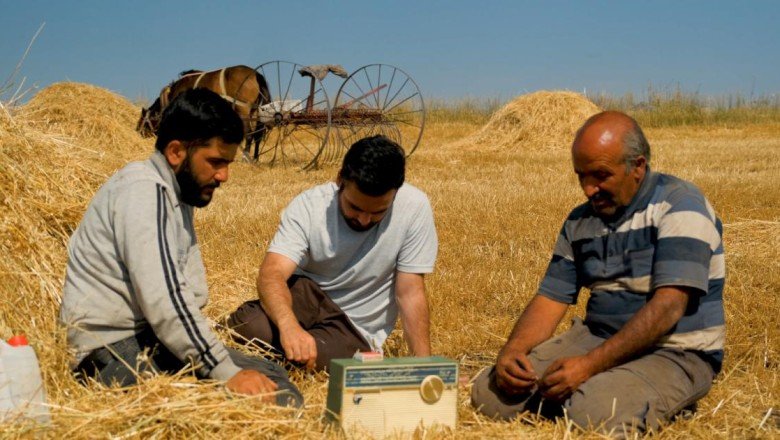 "Dengê radyoya Rewanê li ku ye?" belgeseli yayında