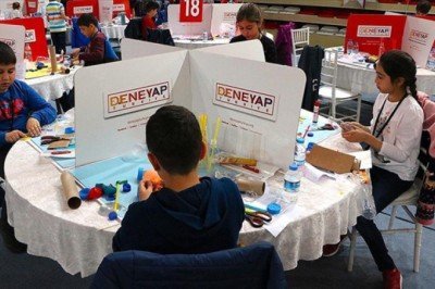 Öğrenciler 'teknoloji yıldızı' olmak için yarışıyor