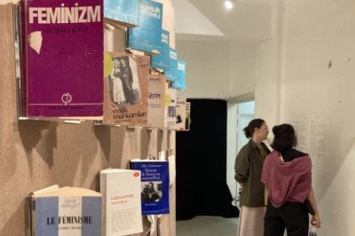 17. İstanbul Bienali'nde Kadın Eserleri Kütüphanesi ve Bilgi Merkezi Vakfı koleksiyonlarından seçkiler sergileniyor