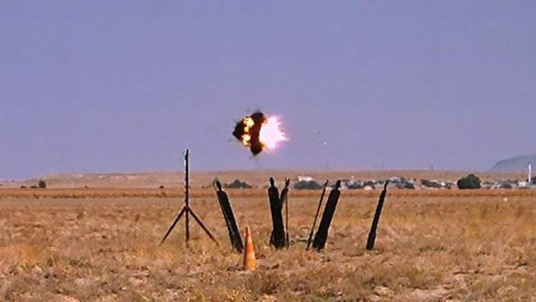 Akıllı bombaatar mühimmatıyla hedefe tam isabet