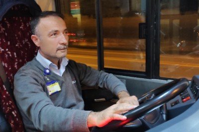 Şoför ve şair Halil Aydın şiir yarışmasında Türkiye üçüncüsü oldu