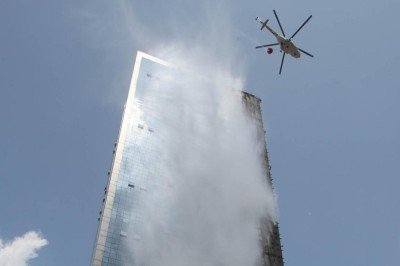 Yanlış malzeme kullanımı yüksek katlı binalarda yangın riskini artırıyor