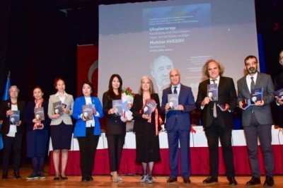 Ankara'da 'Kazak Ulusunun Öncü Aydını: Muhtar Avezov' konferansı