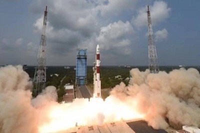 Hindistan'ın Butan ile geliştirdiği uydu uzaya fırlatıldı