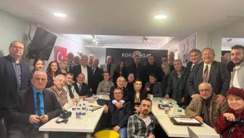 ‘Gazetecileri ve Duayenleri Anma Buluşması’ hibrit şeklinde yapıldı.