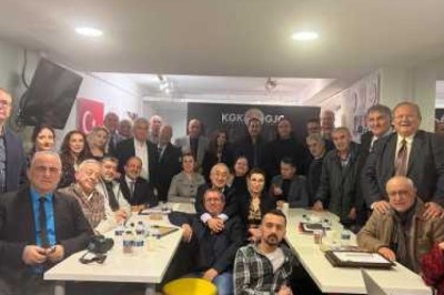 ‘Gazetecileri ve Duayenleri Anma Buluşması’ hibrit şeklinde yapıldı.