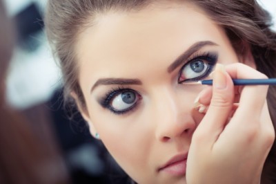 Şişmiş Göz Kapaklarının Sebebi Nedir? Şişmiş Göz Kapakları Nasıl Geçer?