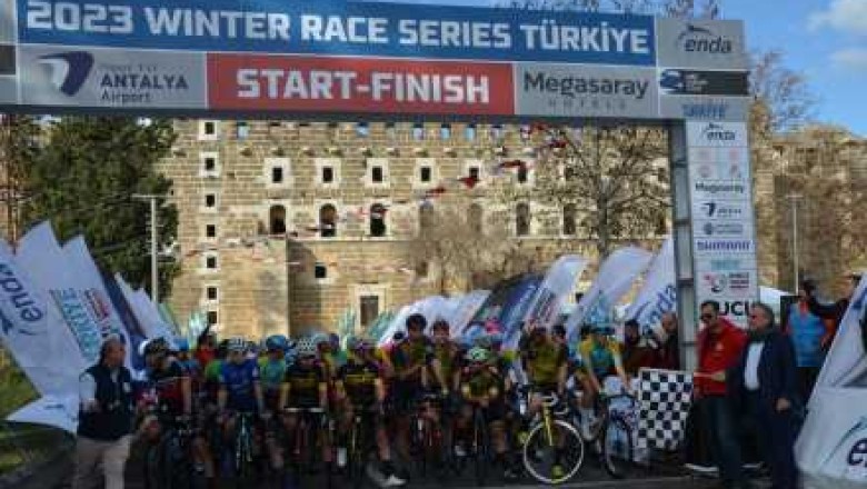 Türkiye Kış Bisiklet Yarışları Serisi’nin ilk yarışı GP Aspendos, gerçekleşti.