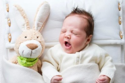 Bebek Uyku Düzeni ve Uyku Problemleri
