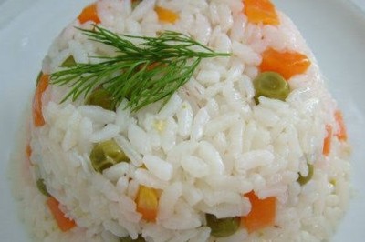 Bezelyeli Havuçlu Mısırlı Pilav