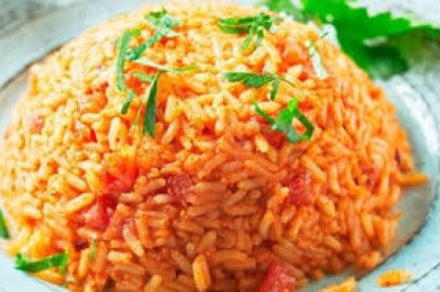 Domatesli Pirinç Pilavı Nasıl Yapılır