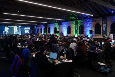 Beyaz şapkalı hackerlar yarıştı