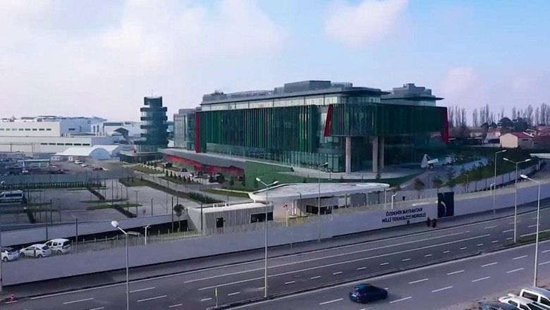 T3 Vakfı Özdemir Bayraktar Milli Teknoloji Burs Programı kapsamında 5 bin öğrenciye burs verecek