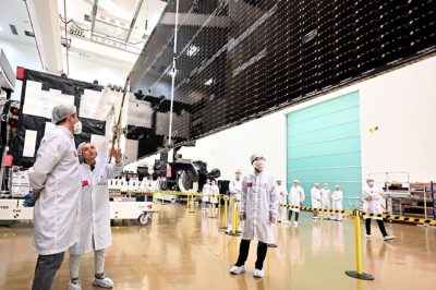 Türksat 6A güneş panellerini açtı