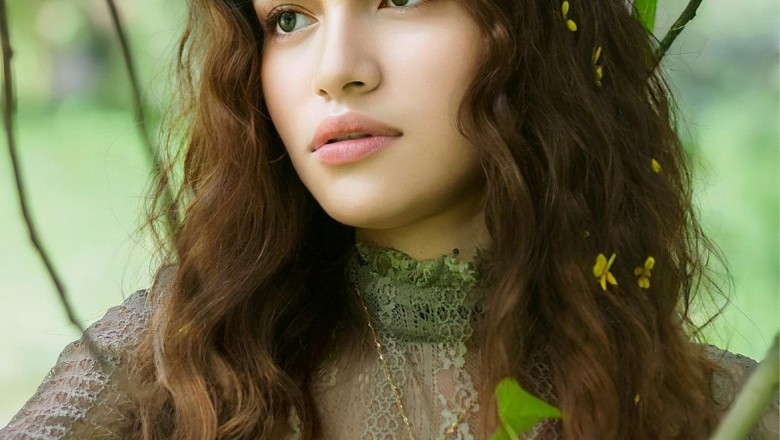 Transparan ve Çarpıcı Tasarımlar ile Kendinizi Özgüvenli Hissedin