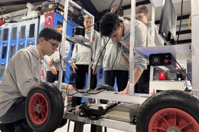Lise öğrencileri, otonom araçların yazılım hatalarını tespit eden sistem geliştirdi