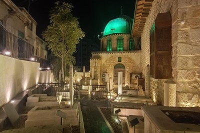 Şam'daki Şeyh Muhyiddin Arabi Camii avlusunda bulunan Türk mezarlığı restore edildi