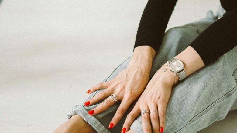 Geceleri Uykudan Uyandıran Ayak Yanması: Basit Bir Sorun mu, Hastalık Habercisi mi?