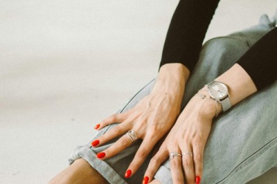 Geceleri Uykudan Uyandıran Ayak Yanması: Basit Bir Sorun mu, Hastalık Habercisi mi?